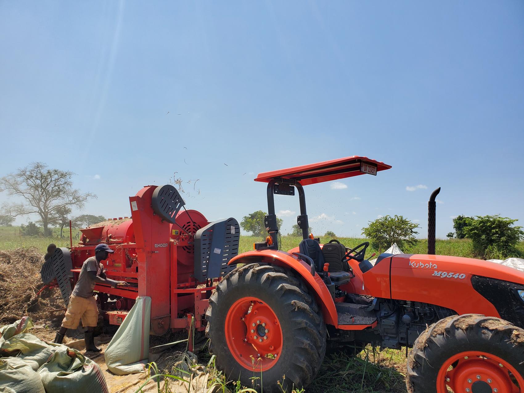 Kubota M9540